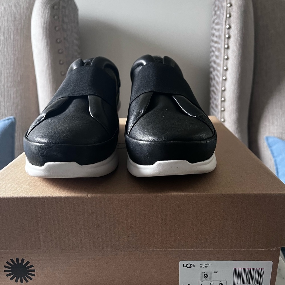 UGG Libu Black Slip-On Sneakers - Picture 2 of 6